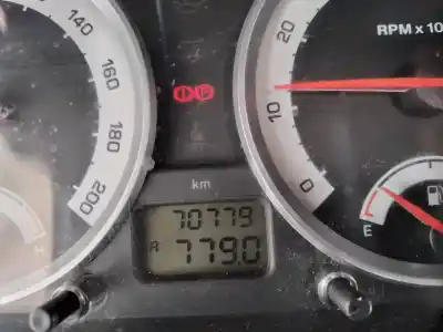 Véhicule à la ferraille tata                                               indica                                                                                                                                                                                                                                                     1.4 i                                                                                                                                                                                                                                                      de l'année 2011 alimenté 475si48