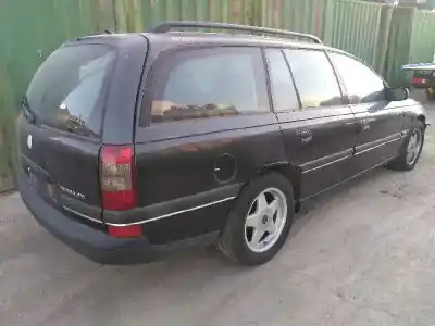 Veículo de Sucata opel omega b elegance berlina do ano 2003 alimentado x25dt