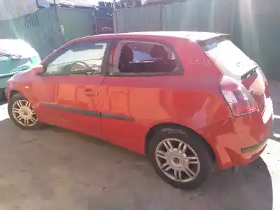 Véhicule à la ferraille fiat stilo (192) 1.9 jtd / 1.9 jtd 115 active de l'année 2002 alimenté 192a1000