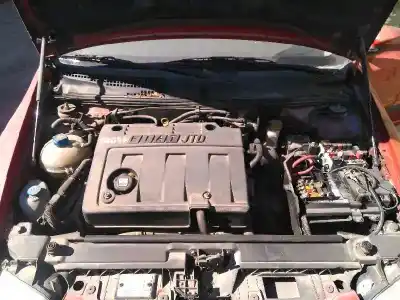Véhicule à la ferraille fiat stilo (192) 1.9 jtd / 1.9 jtd 115 active de l'année 2002 alimenté 192a1000