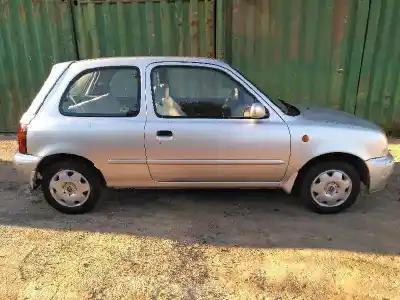 Veicolo di demolizione nissan micra (k11) lx dell'anno 1995 alimentato cg13