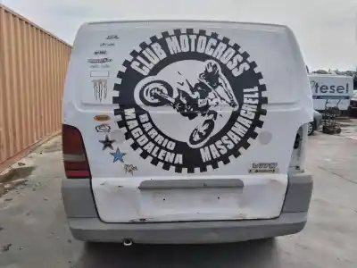 Véhicule à la ferraille mercedes-benz vito (w638) combi 108 d  (638.164) de l'année 1998 alimenté 601942