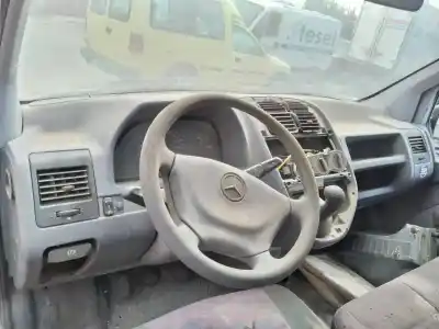 Véhicule à la ferraille mercedes-benz vito (w638) combi 108 d  (638.164) de l'année 1998 alimenté 601942