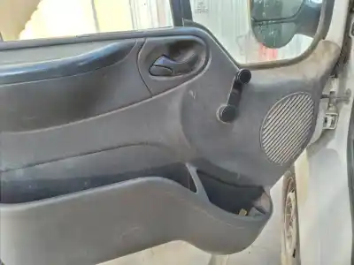 Здавання транспортного засобу ford transit mod. 2000 combi ft 300 2.0 medio року 2001 потужний d3fa