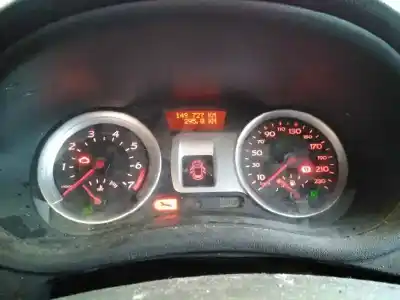 Veicolo di demolizione renault clio iii confort dynamique dell'anno 2006 alimentato k4md8