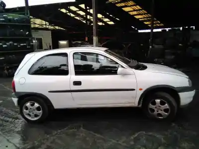 Scrapping Vehicle opel corsa b edition 2000 of the year 2000 powered x10xe