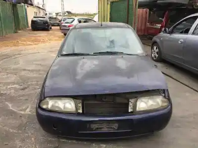 Sloopvoertuig FORD FIESTA BERLINA (DX) Básico van het jaar 1998 aangedreven RTJ