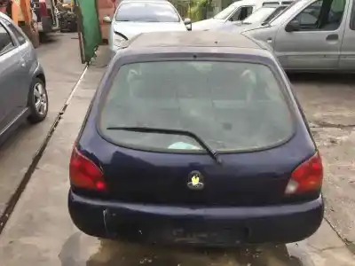 Sloopvoertuig ford fiesta berlina (dx) básico van het jaar 1998 aangedreven rtj