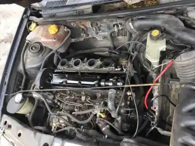 Sloopvoertuig ford fiesta berlina (dx) básico van het jaar 1998 aangedreven rtj