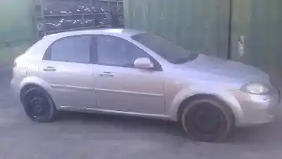 Veículo de Sucata daewoo lacetti cdx do ano 2004 alimentado f16d3