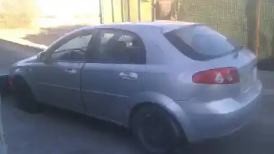 Veículo de Sucata daewoo lacetti cdx do ano 2004 alimentado f16d3