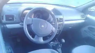 Scrapping Vehicle renault clio ii fase ii (b/cb0) authentique of the year 2003 powered d7f g7