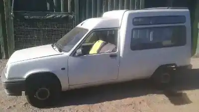 Veicolo di demolizione renault                                            express                                                                                                                                                                                                                                                    1.2                                                                                                                                                                                                                                                        dell'anno 1996 alimentato c3g