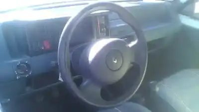 Veicolo di demolizione renault                                            express                                                                                                                                                                                                                                                    1.2                                                                                                                                                                                                                                                        dell'anno 1996 alimentato c3g