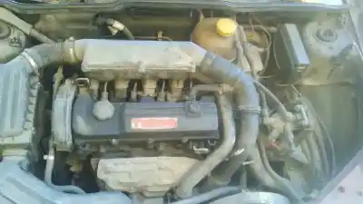 Véhicule à la ferraille opel corsa b swing de l'année 1994 alimenté t4ec1