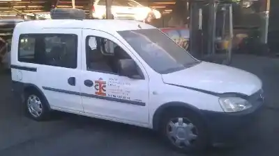 Veicolo di demolizione opel combo familiar dell'anno 2003 alimentato y17dt