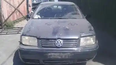 Vehículo de desguace VOLKSWAGEN BORA BERLINA (1J2) Trendline del año 2001 con motor ASV