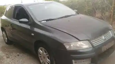 Véhicule à la ferraille fiat stilo (192) 1.9 jtd / 1.9 jtd 115 active de l'année 2002 alimenté 192a1000