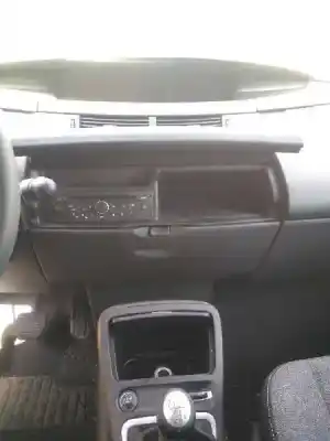 Здавання транспортного засобу renault espace iv (jk0) exception року 2009 потужний m9r p7