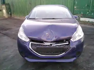 Veículo de Sucata PEUGEOT 208 Style do ano 2012 alimentado HM01