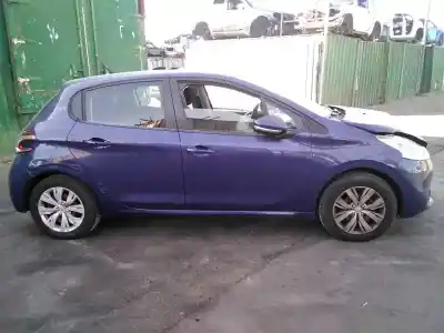Veículo de Sucata peugeot 208 style do ano 2012 alimentado hm01