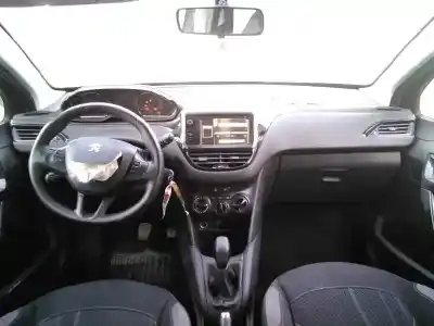 Veículo de Sucata peugeot 208 style do ano 2012 alimentado hm01