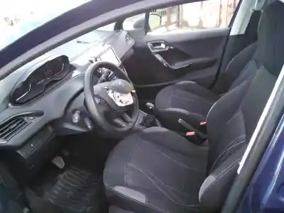 Veículo de Sucata peugeot 208 style do ano 2012 alimentado hm01