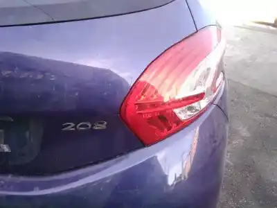 Veículo de Sucata peugeot 208 style do ano 2012 alimentado hm01