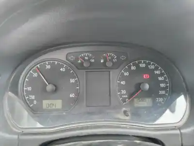 Veículo de Sucata volkswagen polo (9n1) trendline do ano 2003 alimentado bby