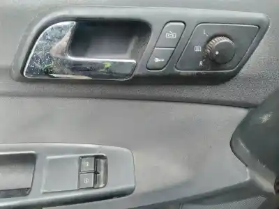 Veículo de Sucata volkswagen polo (9n1) trendline do ano 2003 alimentado bby