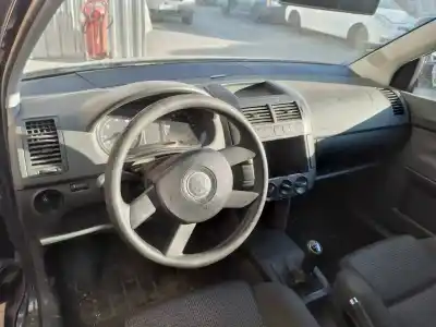 Veicolo di demolizione volkswagen polo (9n1) trendline dell'anno 2003 alimentato bby