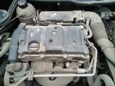 Veicolo di demolizione peugeot 206 cc cc dell'anno 2004 alimentato nfu