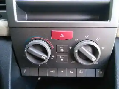 Здавання транспортного засобу lancia ypsilon (101) 1.2 16v argento року 2006 потужний 188a5000