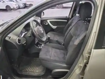 Scrapping Vehicle dacia sandero ambiance of the year 2009 powered d4ff7