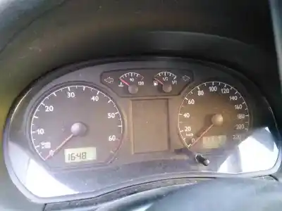 Veículo de Sucata volkswagen polo (9n1) highline do ano 2003 alimentado bby