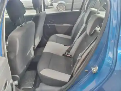 Veicolo di demolizione renault clio iii authentique dell'anno 2011 alimentato k9k67