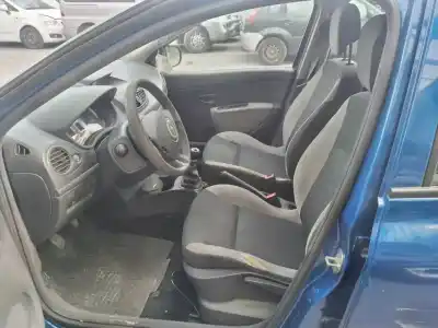 Veicolo di demolizione renault clio iii authentique dell'anno 2011 alimentato k9k67