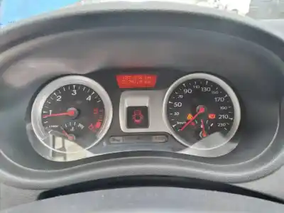 Veicolo di demolizione renault clio iii authentique dell'anno 2011 alimentato k9k67