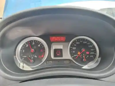 Veicolo di demolizione renault clio iii authentique dell'anno 2011 alimentato k9k67