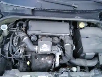 Vehicul casat citroen c2 sx al anului 2005 alimentat 8hz