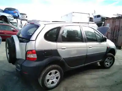 Scrapping Vehicle renault scenic rx4 (ja0) 1.9 dci sportway of the year 2002 powered f9q k7