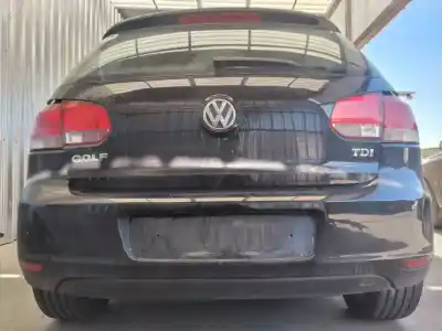 Veicolo di demolizione volkswagen golf vi (5k1) advance dell'anno 2010 alimentato cayb