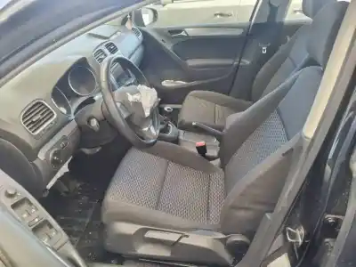 Veicolo di demolizione volkswagen golf vi (5k1) advance dell'anno 2010 alimentato cayb