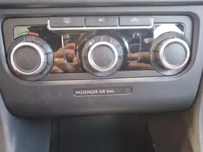 Veicolo di demolizione volkswagen golf vi (5k1) advance dell'anno 2010 alimentato cayb