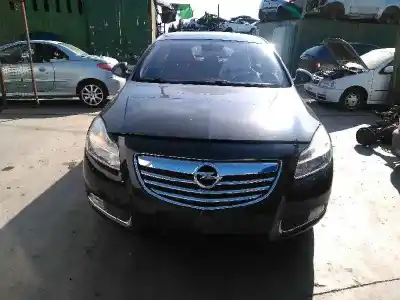 Veículo de Sucata OPEL INSIGNIA BERLINA Cosmo do ano 2010 alimentado A20DTH