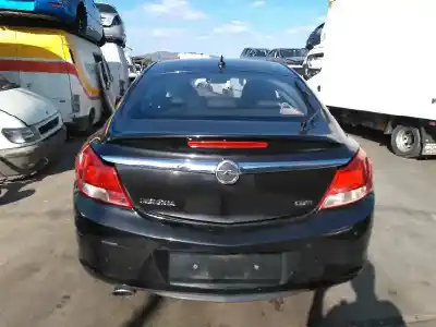 Veículo de Sucata opel insignia berlina cosmo do ano 2010 alimentado a20dth