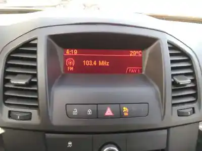 Veículo de Sucata opel insignia berlina cosmo do ano 2010 alimentado a20dth