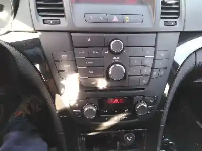 Veículo de Sucata opel insignia berlina cosmo do ano 2010 alimentado a20dth