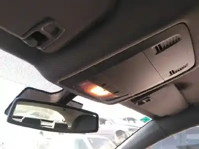 Veículo de Sucata opel insignia berlina cosmo do ano 2010 alimentado a20dth