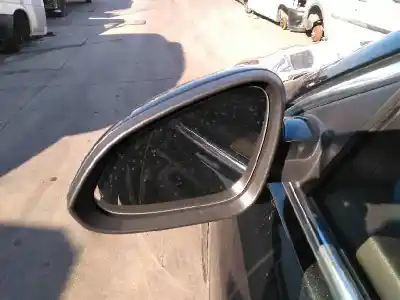 Veículo de Sucata opel insignia berlina cosmo do ano 2010 alimentado a20dth